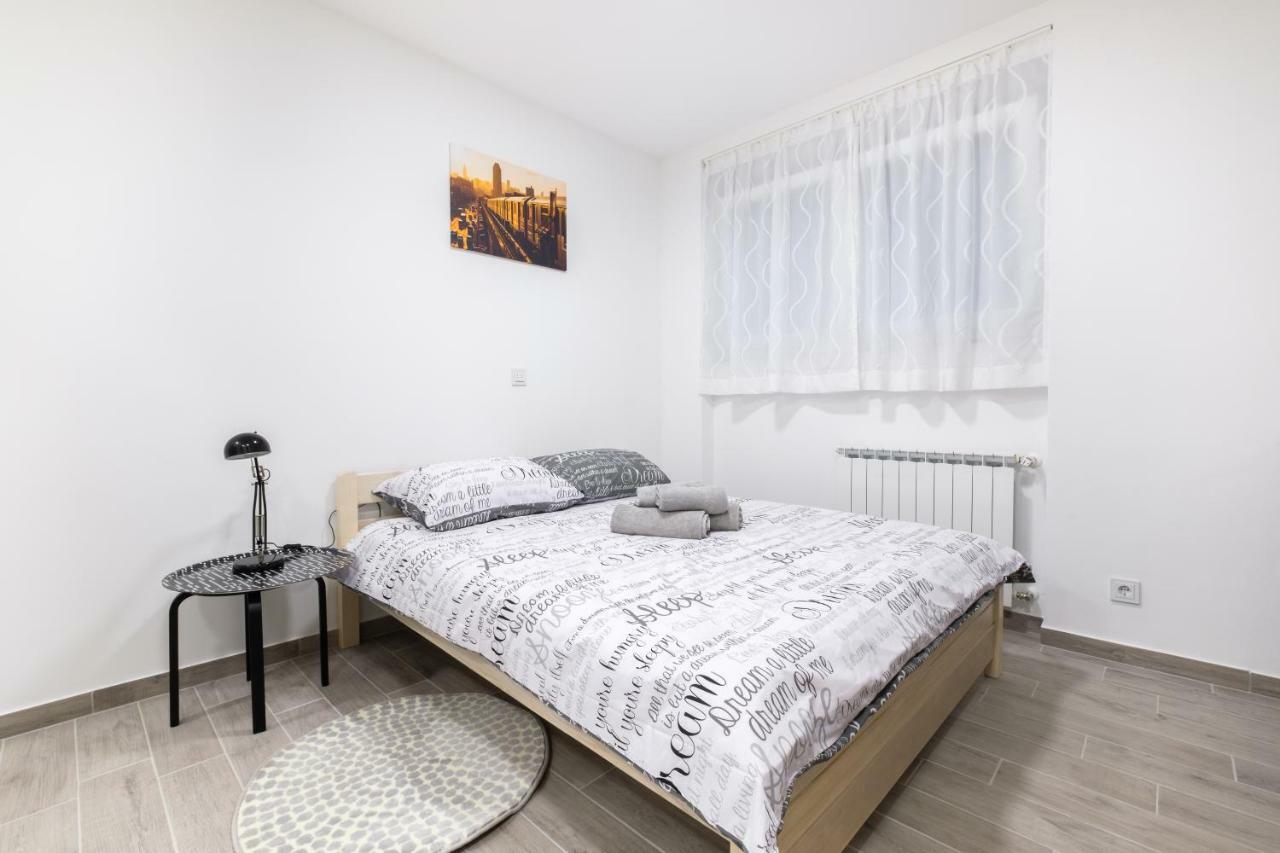 Apartments Lucky Place 萨格勒布 外观 照片